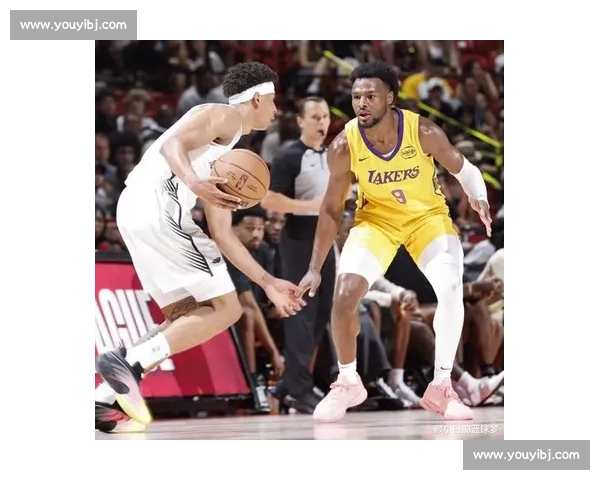 勒布朗之子布莱斯助阵亚利桑那大学学弟锦标赛：传承篮球基因，见证未来之星成长