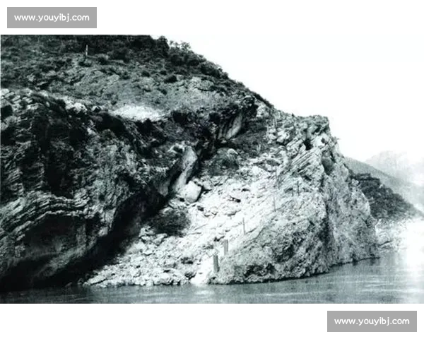 好莱坞弃之十年，中国拍出热血逆袭：重庆码头工的橄榄传奇